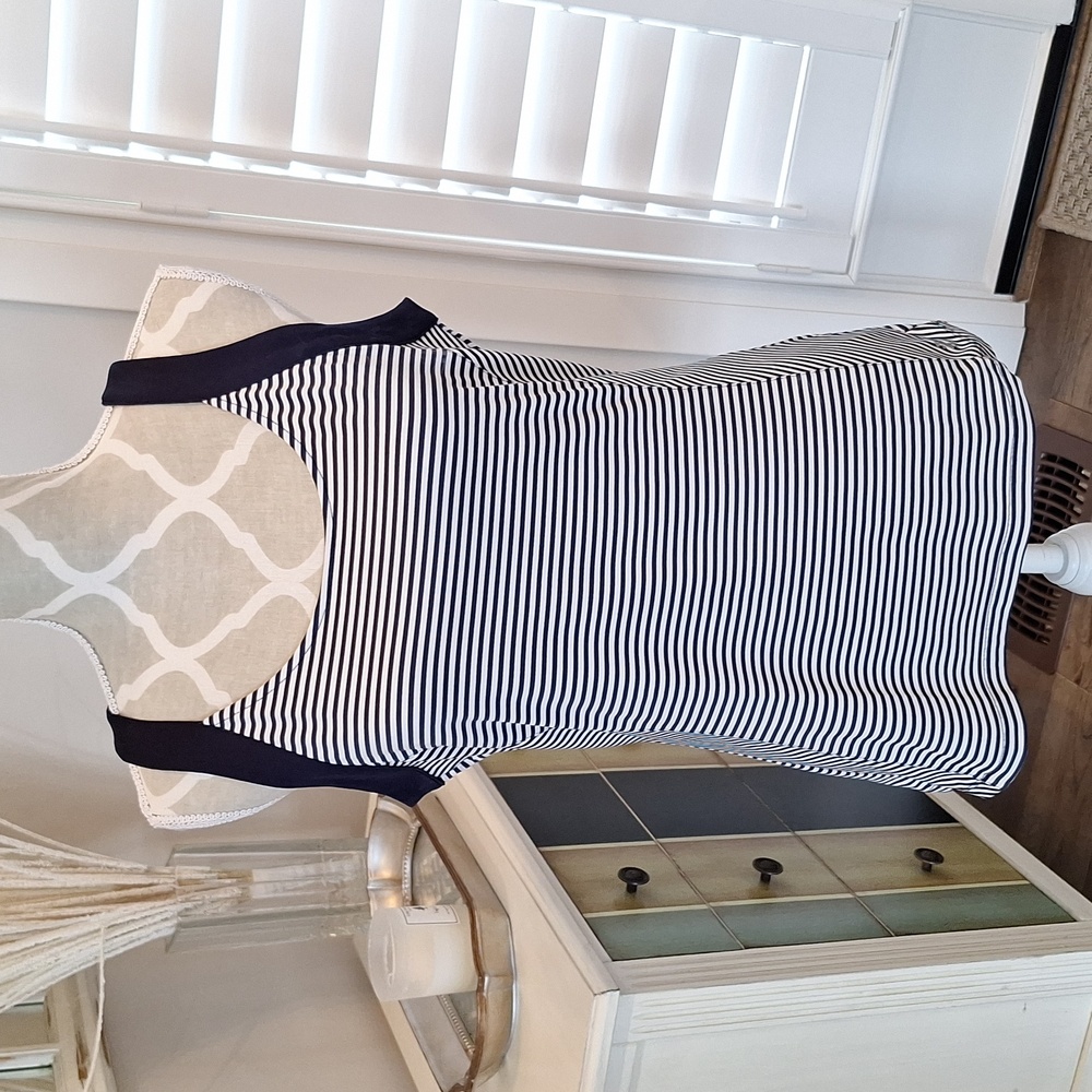 NWOT IZOD  golf tank